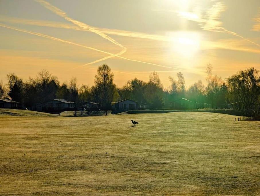 Lakeside View Уисбек Экстерьер фото