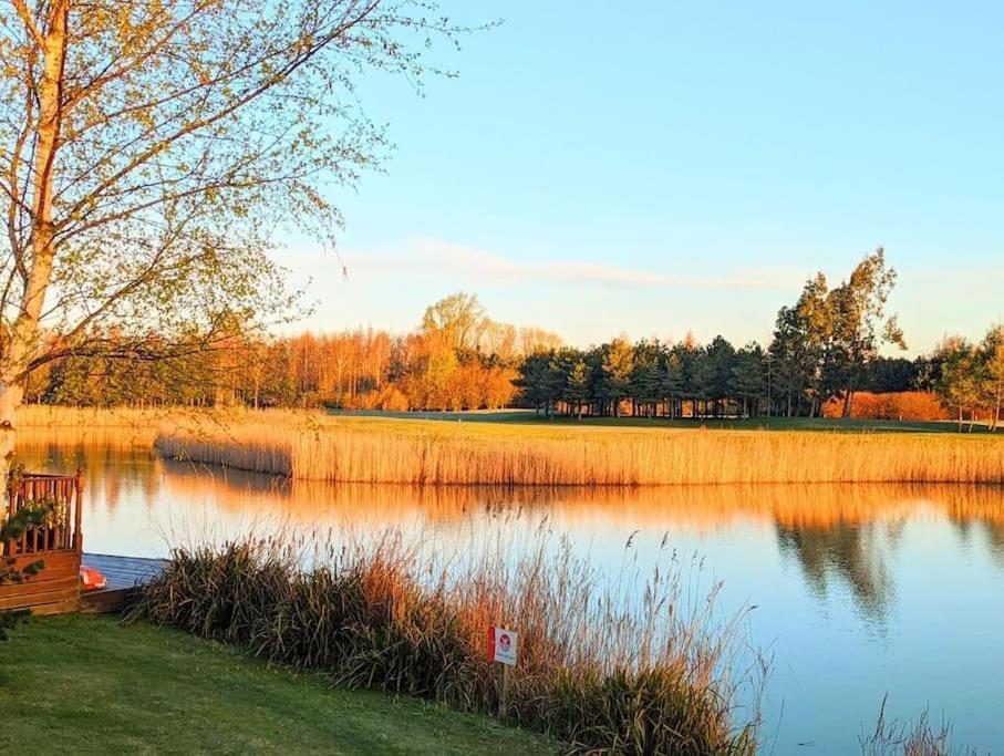 Lakeside View Уисбек Экстерьер фото